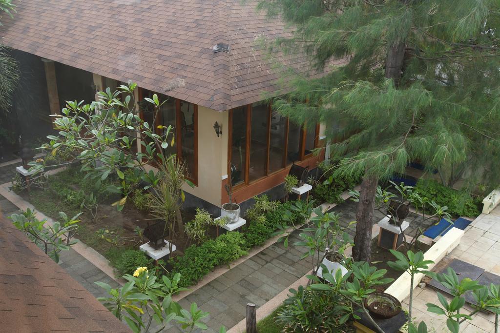 Villa Grasia Gili Trawangan Exterior photo